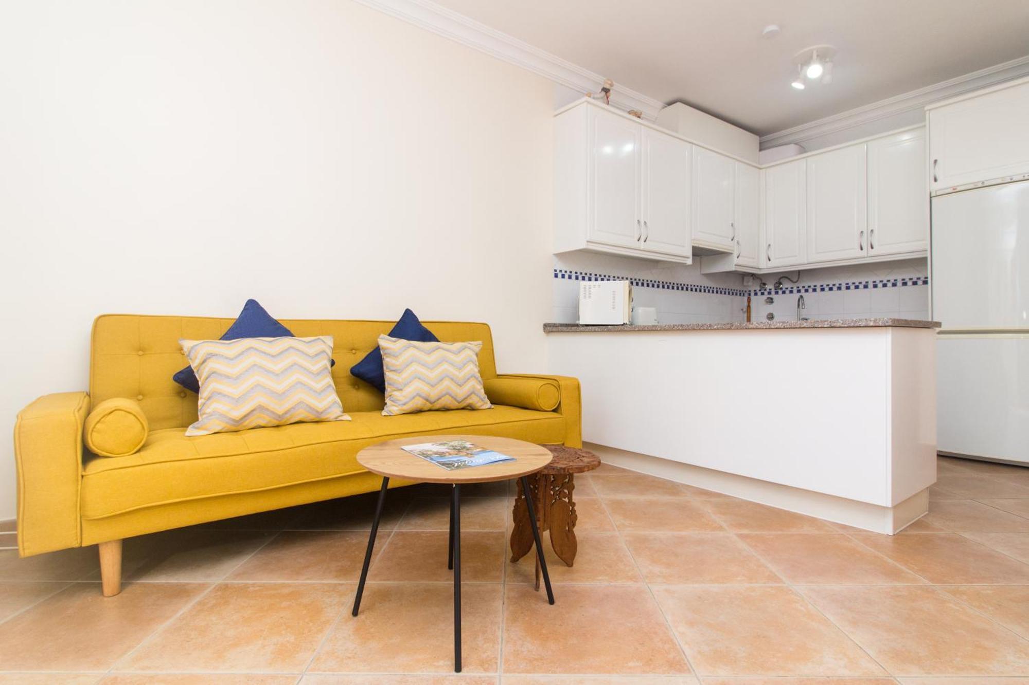 Oura Sunrise III Apartment - Sea View & Oura Beach & Top Location アルブフェイラ エクステリア 写真